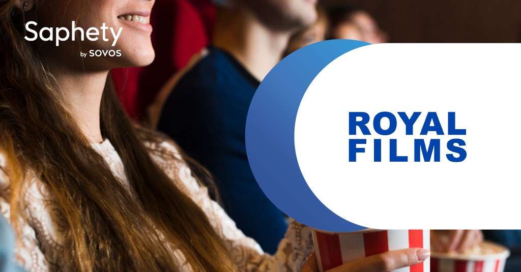 imagen compuesta por una sala de cine con personas viendo una película y con el logo de royal films