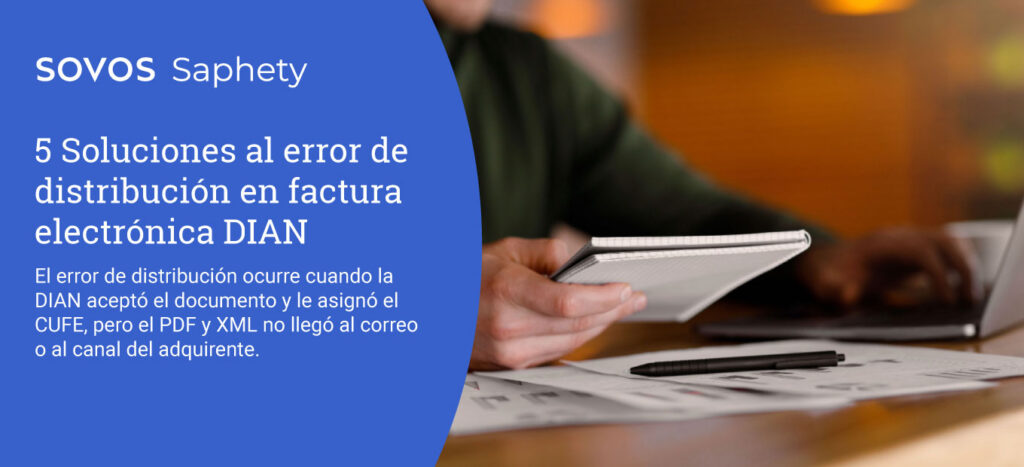 Persona revisando el estado de una factura electrónica en su computador